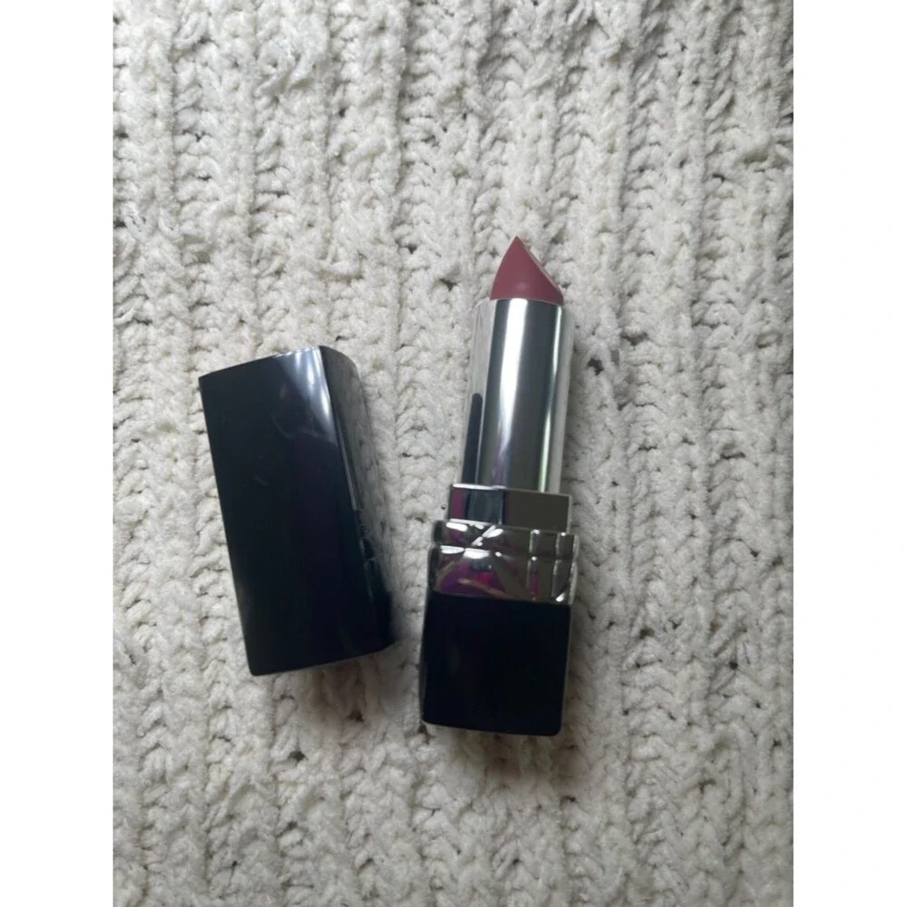 Dior Mauve Pink Lipstick – Satin Mauve Hue